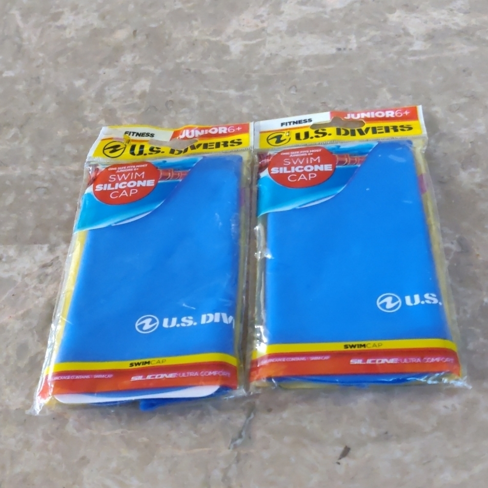 - Swim silicon cap